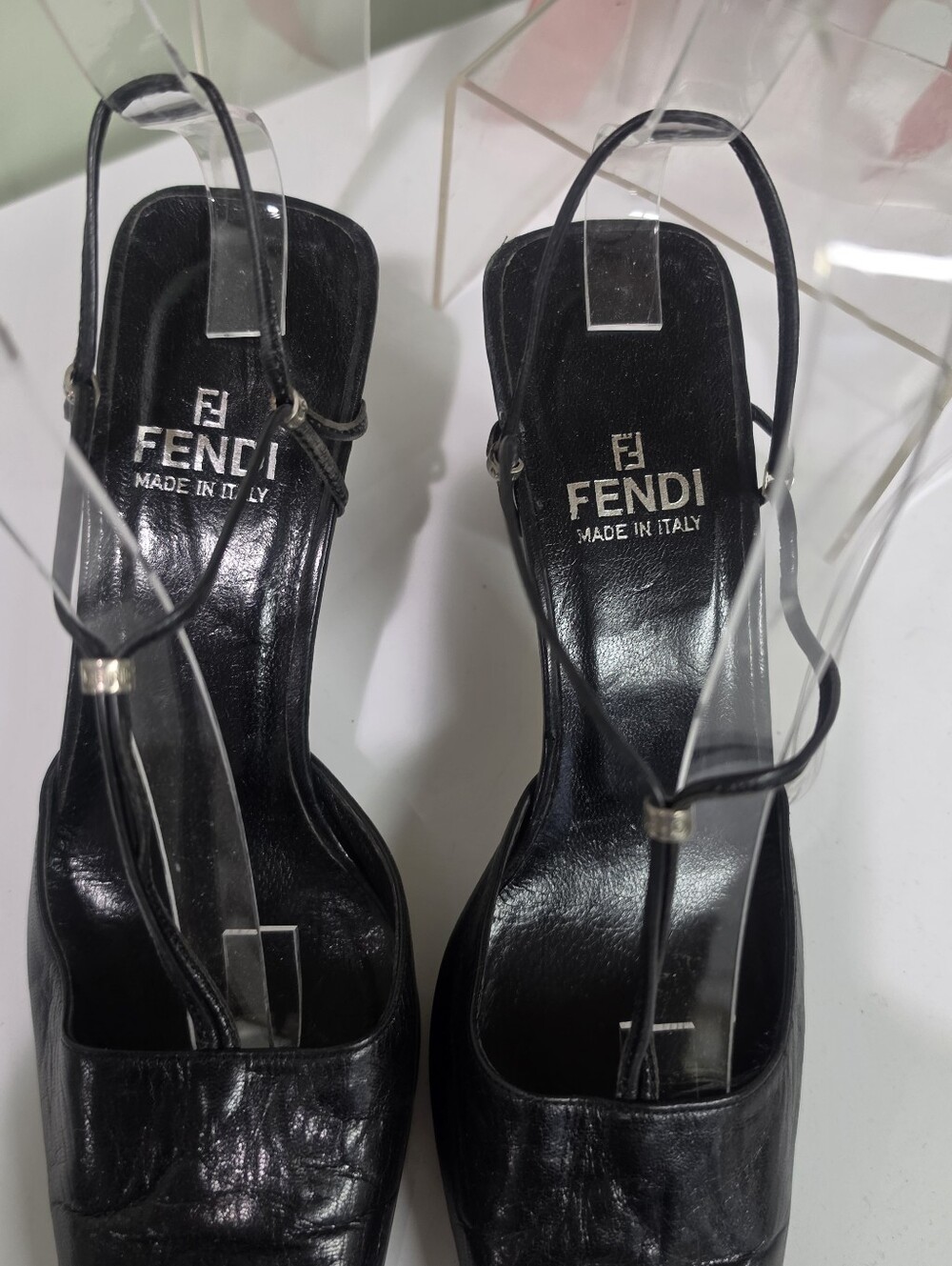 Fendi Black Leather T-Strap Block Heels Vintage Excellent. 6M See ⬇️ - Picture 3 of 9